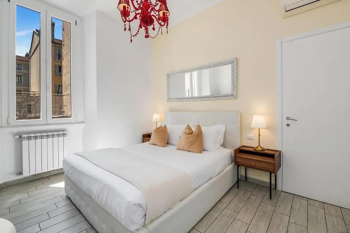 Vista Corso Buenos Aires 2 Bedroom Penthouse By Keyhost Milano 0*,  Italia