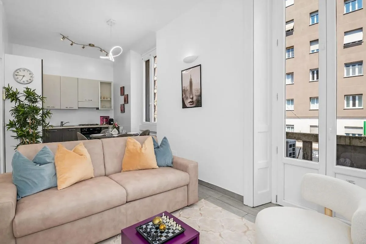 Vista Corso Buenos Aires 2 Bedroom Penthouse By Keyhost Milano
